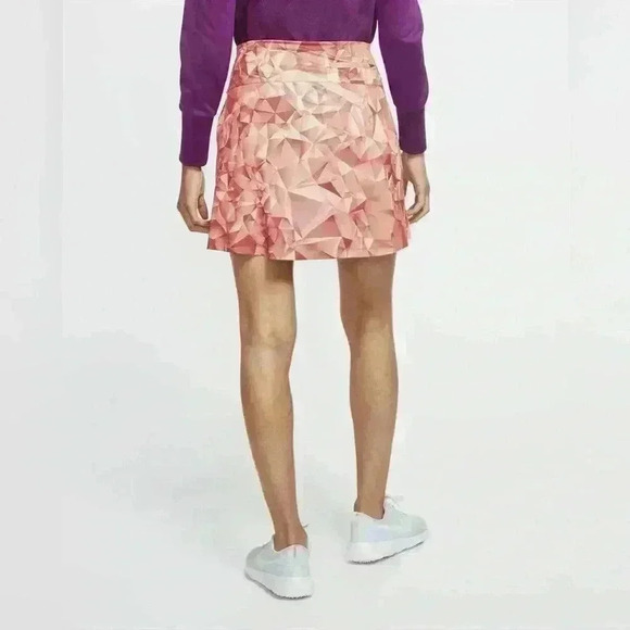 Nike Women's Dri-FIT Victory UV 17" Printed Golf Skorts - Picture 2 of 11